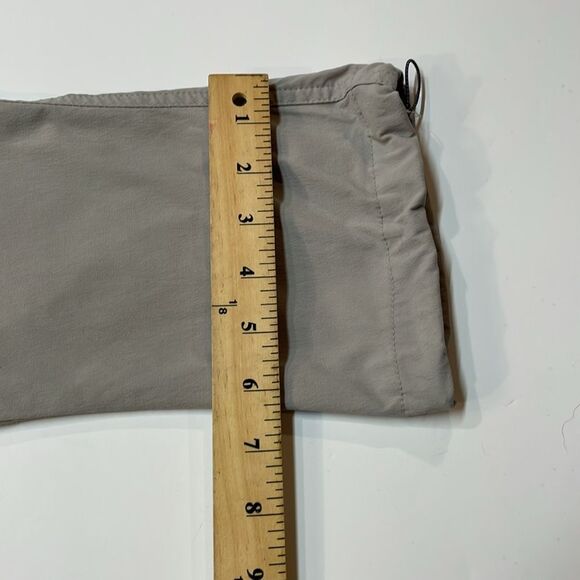 Columbia Taupe Hiking Capris Quick Dry Outdoor Drawstring Hem Women’s Sz 6 - Picture 8 of 8